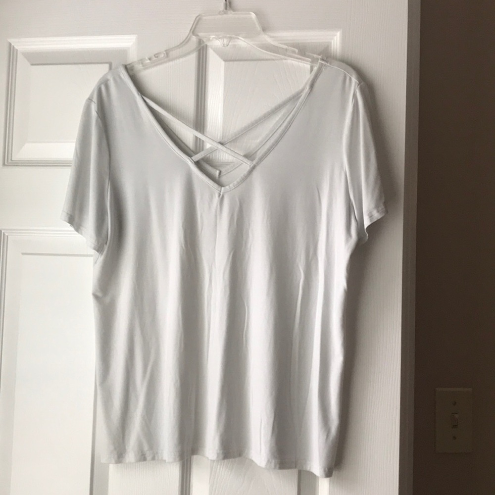 Crisscross v-neck tee